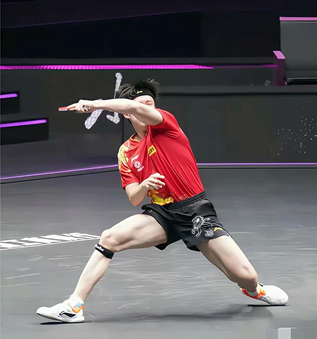 关于今晚多伦多猛龙绝杀压哨——社区盾节点到来；球迷炸锅；心理建设被强调的信息